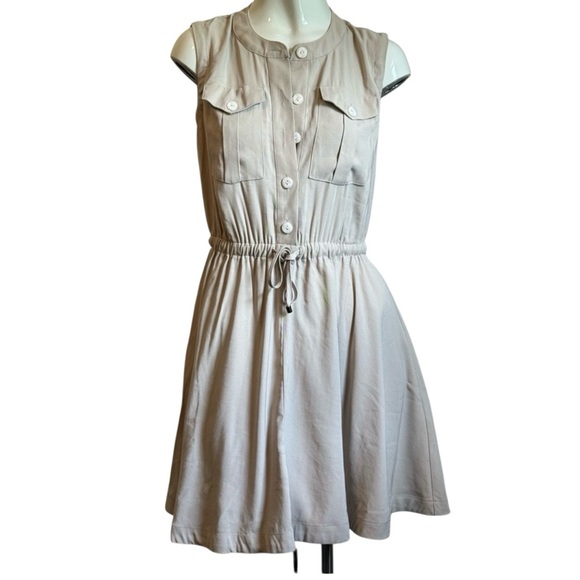 Nine West Dresses & Skirts - Nine West, Beige Sleeveless Button-Down Dress, size small.